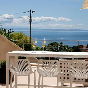 Modena Maris-heated Pool-grill-relax-jacuzzi Apartment